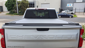 Chev Silverado 1500 2020+ 5FT MANUAL ROLLER SHUTTER COVER tonneau hard lid