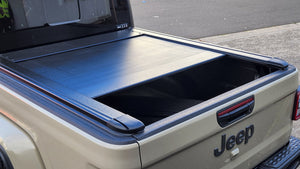 Jeep GLADIATOR DUAL CAB 2019-2022 ELECTRIC ROLLER SHUTTER COVER tonneau hard lid